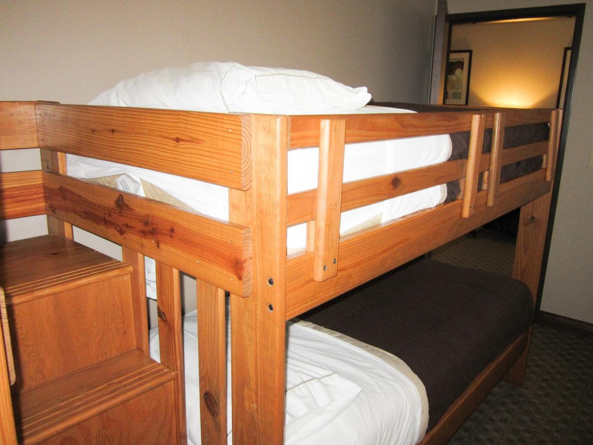Bell'S Extended Stay And Suites Saint Robert Exteriér fotografie
